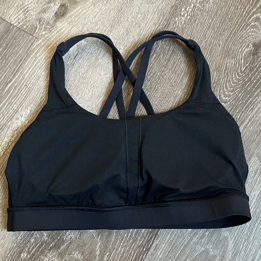 Lululemon Athletica - Picture 9 of 11